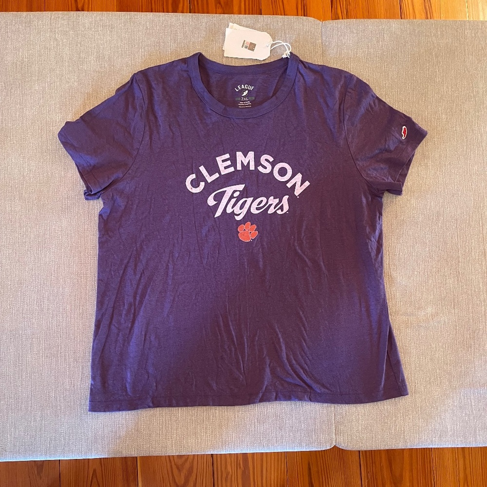 NEW! Women's Clemson Tigers Short Sleeve Tee * 2XL * Super Soft & Lightweight